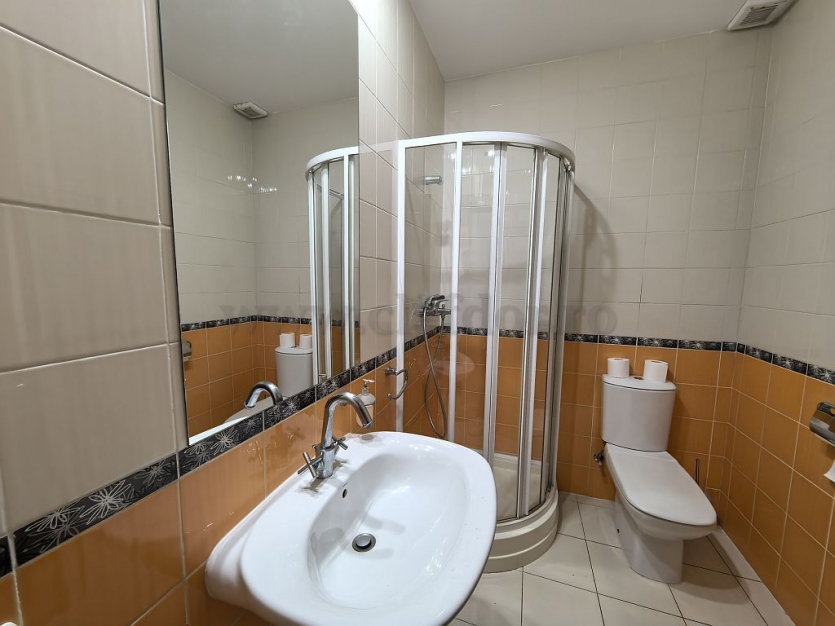 Villa with access to the Pool near the American School Vila cu acces la Piscina langa Scoala Americana
