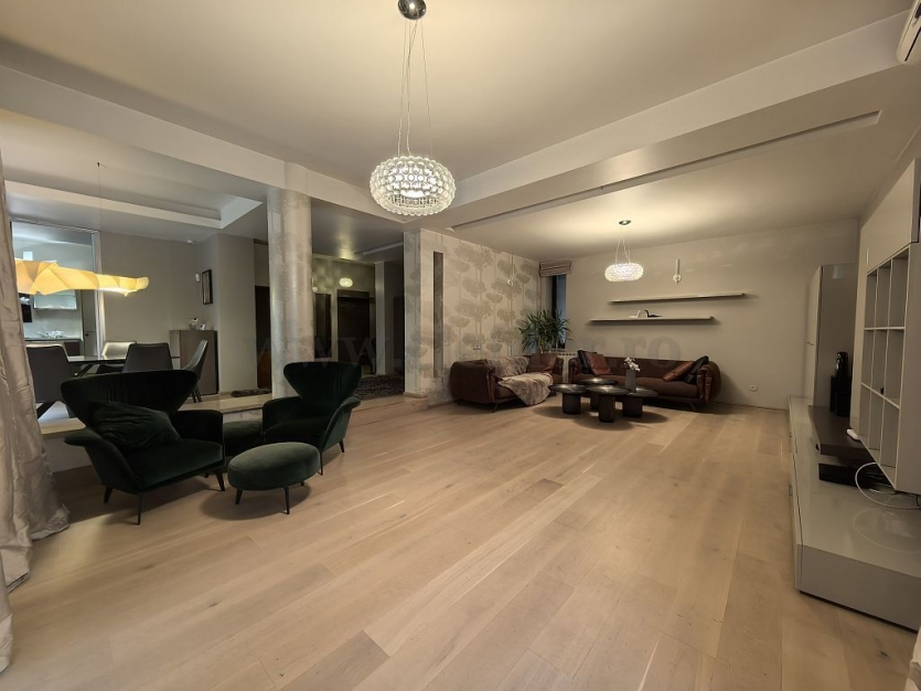 Iancu Nicolae - modern furnished next to the forest Iancu Nicolae - modern mobilata langa padure