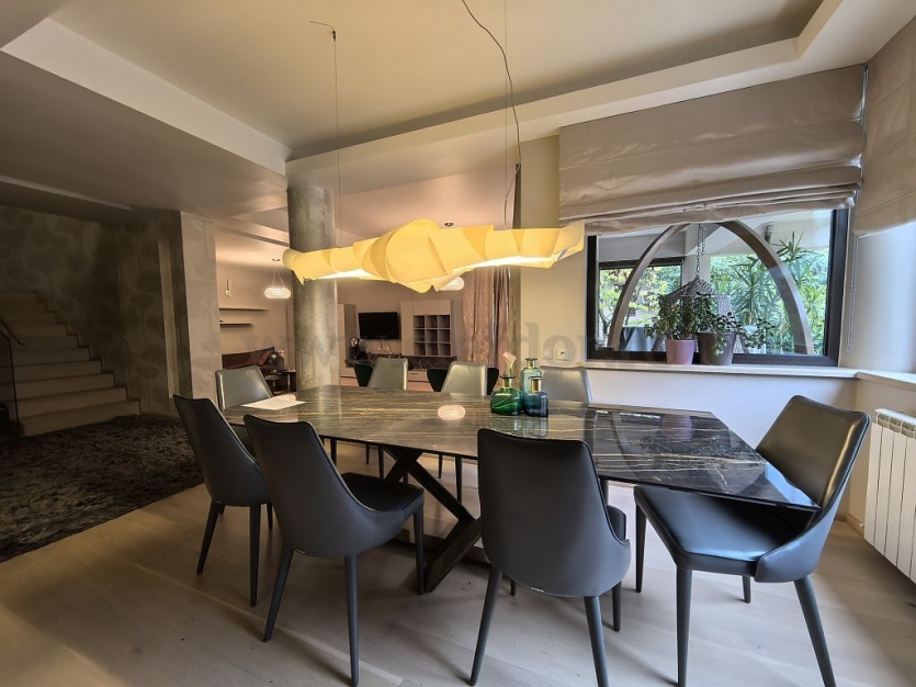Iancu Nicolae - modern furnished next to the forest Iancu Nicolae - modern mobilata langa padure