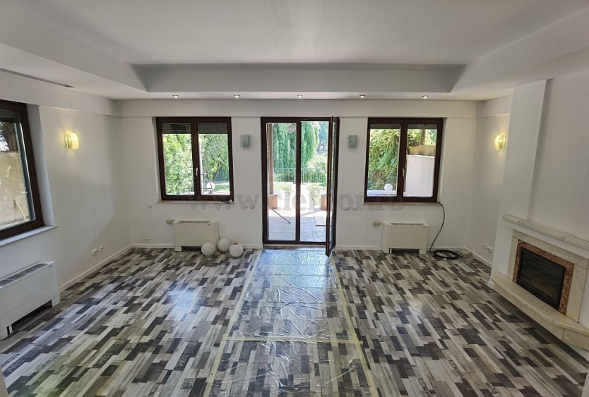 Villa for rent with Lake View, Sisesti area Vilă cu iesire la lac