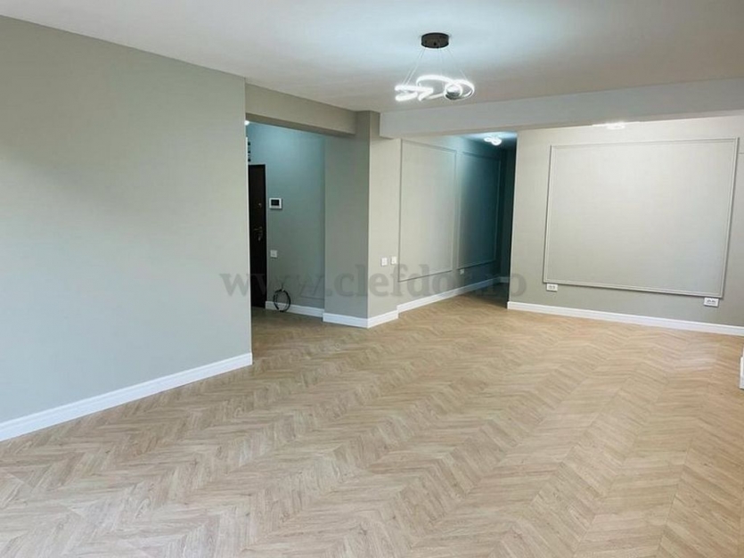 Domains - 4-room apartment renovated 2021 Domenii - apartament cu 4 camere renovat 2021