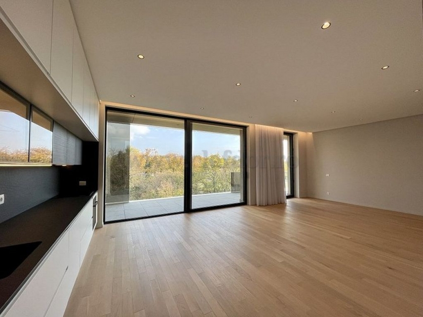 Floreasca - ultra finished apartment 2 bedroom for rent Floreasca - apartament ultra finisat 3 camere de inchiriat