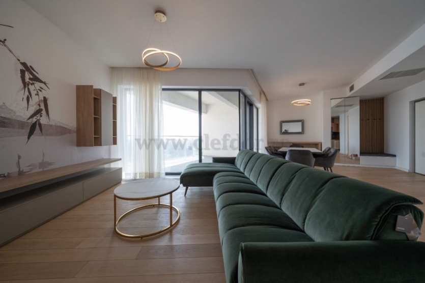 Herastrau One - apartment with 3 bedroom for rent, lake view Herastrau One - apartament cu 4 camere de inchiriat, vedere lac