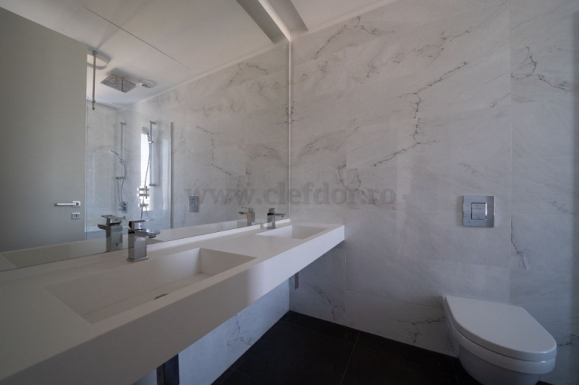 Herastrau One - apartment with 3 bedroom for rent, lake view Herastrau One - apartament cu 4 camere de inchiriat, vedere lac