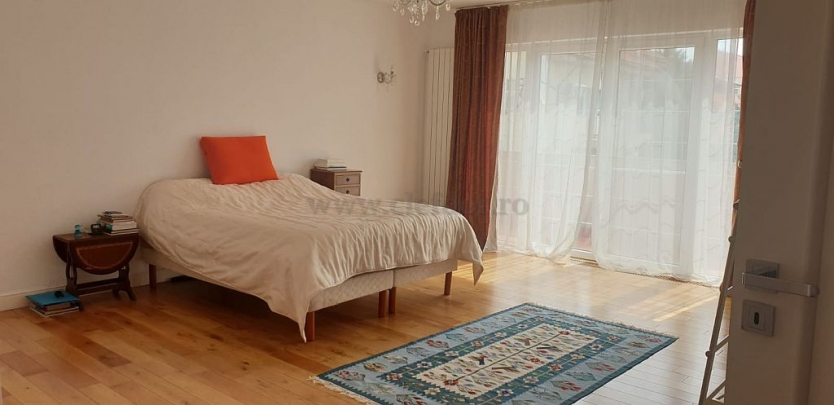 Vilă de închiriat în zona Iancu Nicolae-Jolie Ville Vilă de închiriat în zona Iancu Nicolae-Jolie Ville