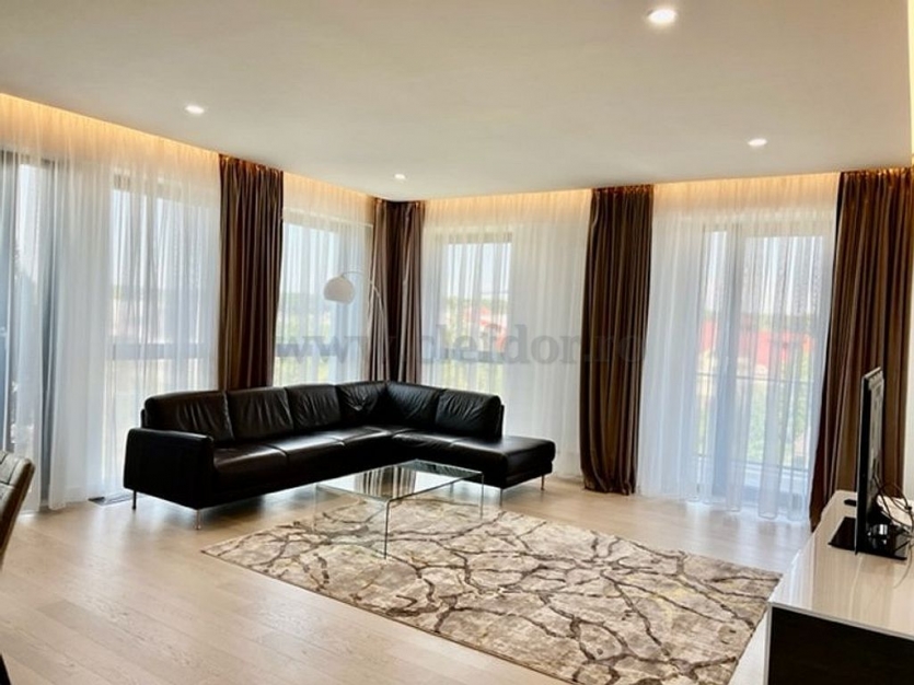 Apartament cu 4 camere in zona Iancu Nicolae - British School Apartament cu 4 camere in zona Iancu Nicolae - British School