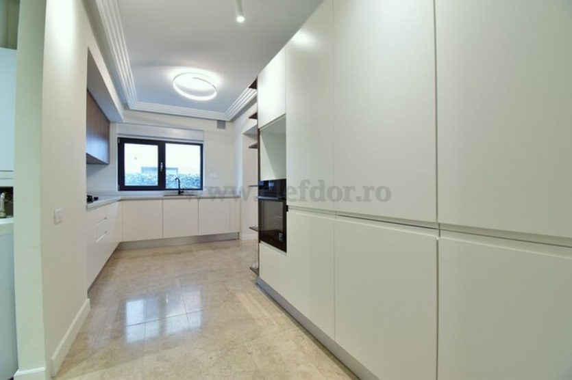 Washington Residence - 3 bedroom apartment and courtyard 117sqm Washington Residence - apartament cu 4 camere