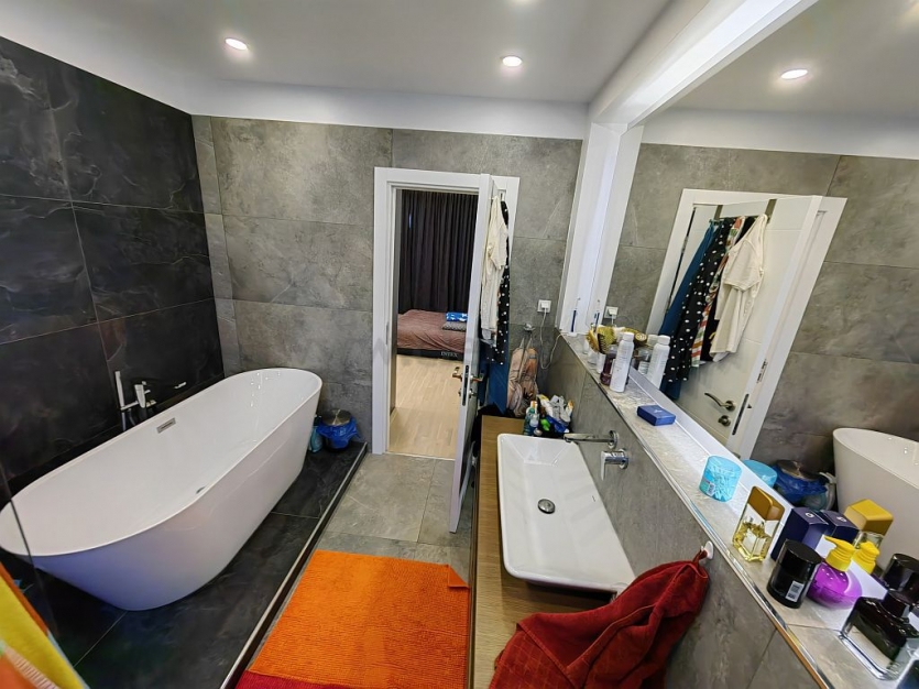 Oxford Gardens-Luxury Villa near the American School Oxford Gardens-Vila de Lux in apropiere de Scoala Americana