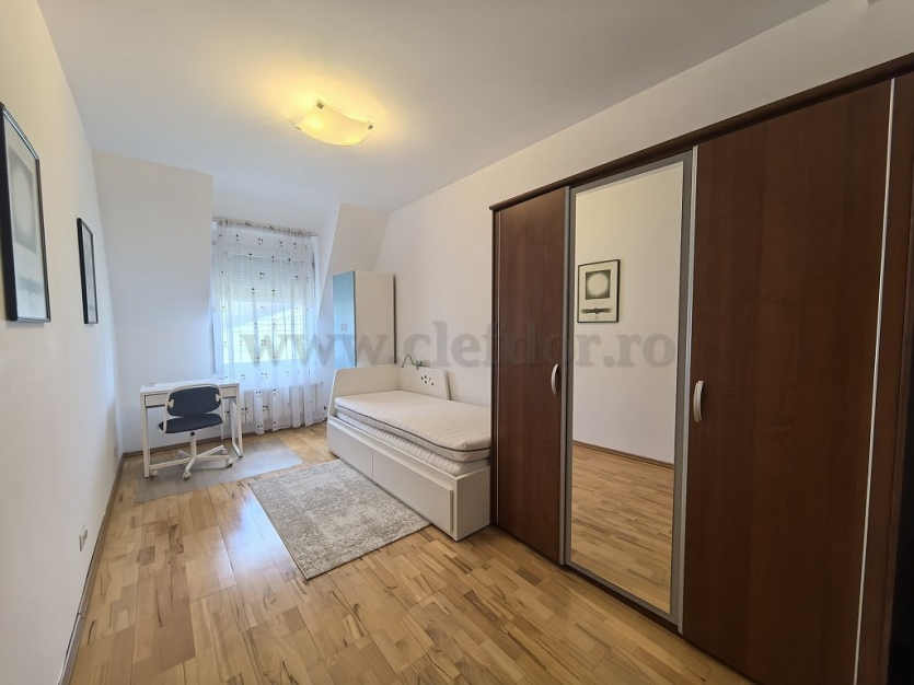 Vilă cu acces la piscina langa Jolie Ville Vilă cu acces la piscina langa Jolie Ville