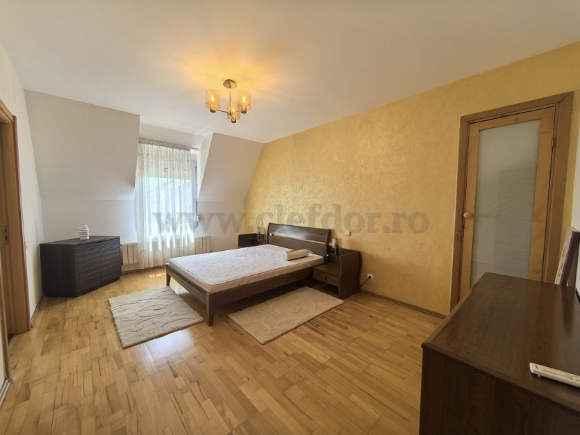 Vilă cu acces la piscina langa Jolie Ville Vilă cu acces la piscina langa Jolie Ville