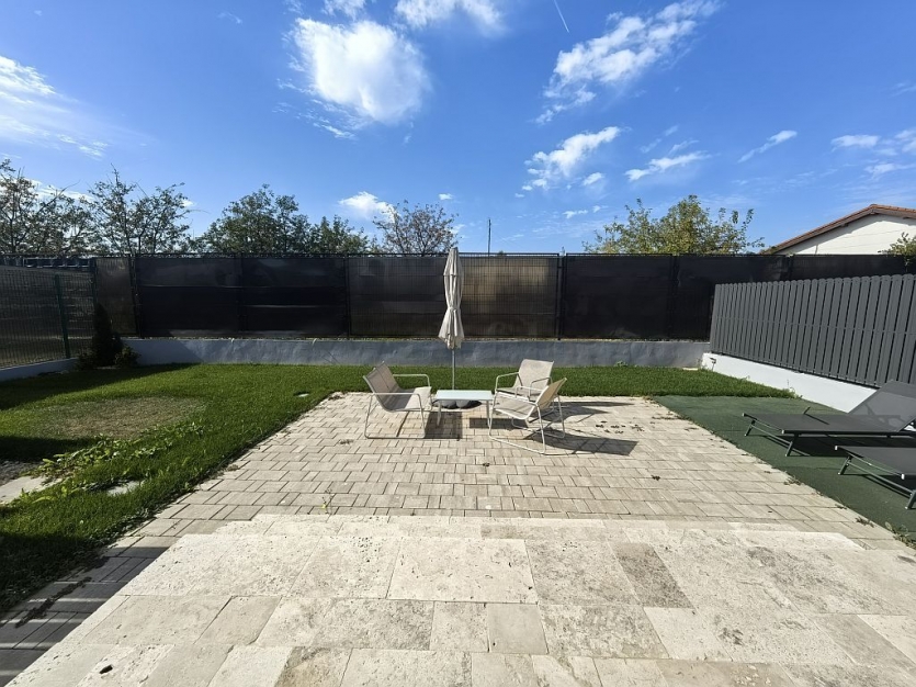 Villa for rent in Pipera area American Village- Vilă cu 5 camere  în zona Pipera