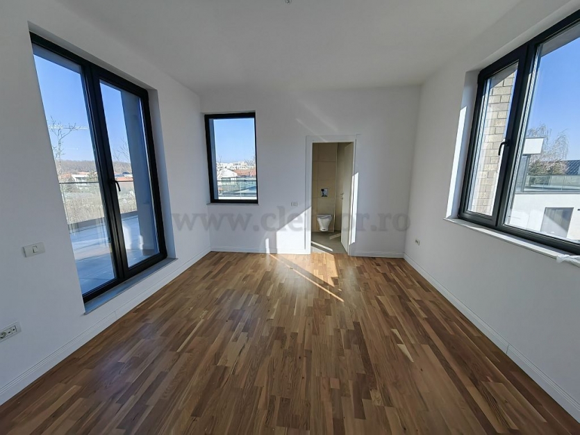 Villa with Pool Near American School Vila cu piscina in apropiere de Scoala Americana