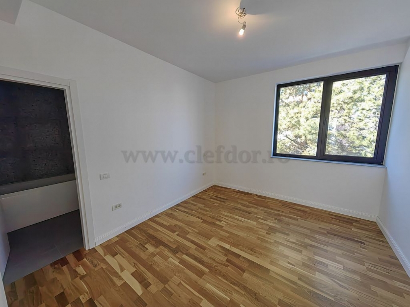 Villa with Pool Near American School Vila cu piscina in apropiere de Scoala Americana