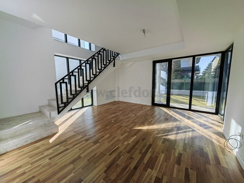 Villa with Pool Near American School Vila cu piscina in apropiere de Scoala Americana