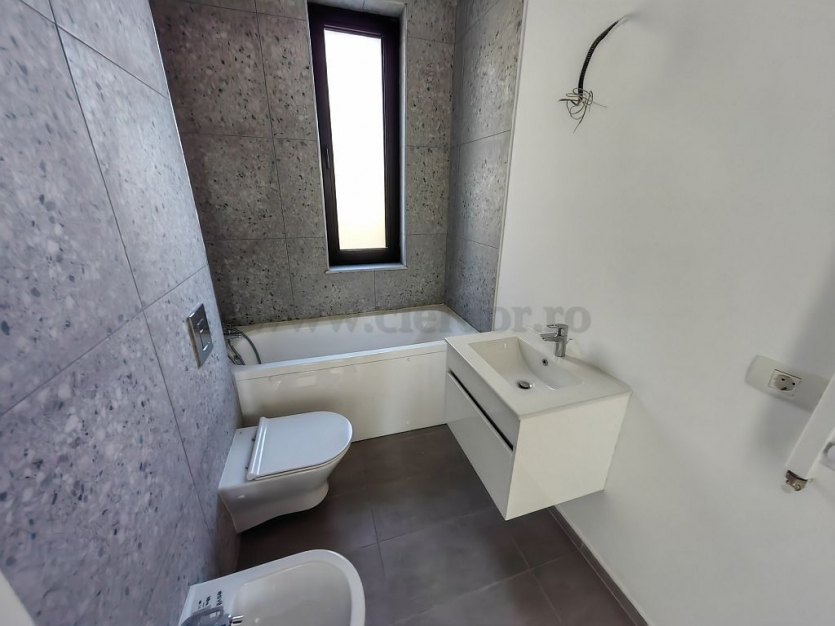 Villa with Pool Near American School Vila cu piscina in apropiere de Scoala Americana