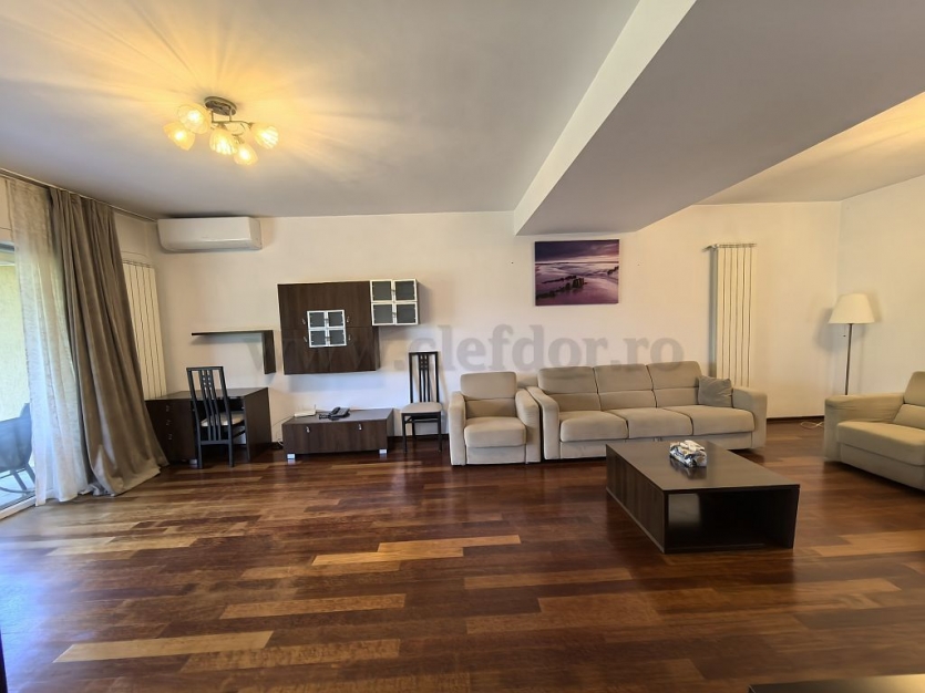 Vila de lux in zona Pipera Vila de lux in zona Pipera