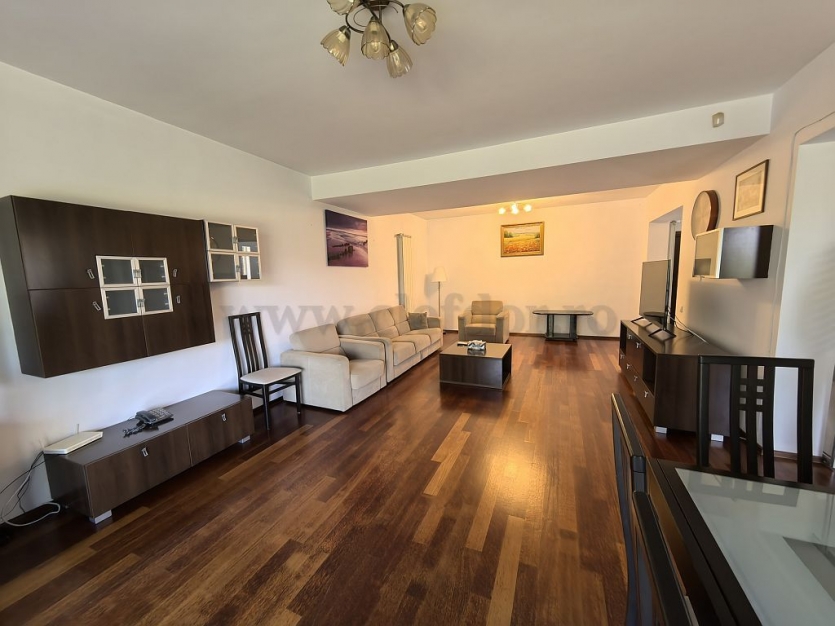 Vila de lux in zona Pipera Vila de lux in zona Pipera