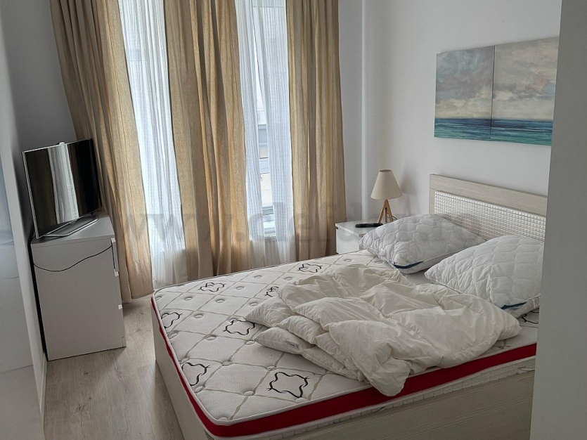 Laguna Residence - one bedroom apartment for rent Laguna Residence - apartament cu 2 camere de inchiriat