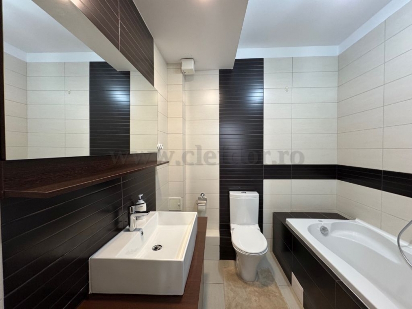 Herastrau - 3 bedroom apartment, 80sqm terrace, refurbished 2025 Herastrau - apartament cu 4 camere de inchiriat, terasa 80mp renovat 2025