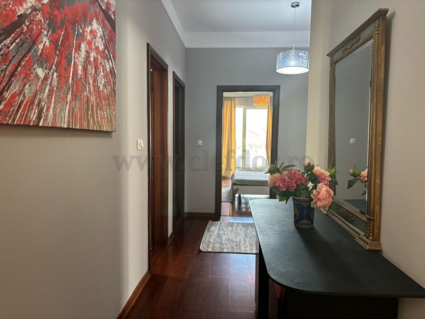 Soseaua Nordului - apartament cu 4 camere de inchiriat, 1 minut fata de parc Soseaua Nordului - apartament cu 4 camere de inchiriat, 1 minut fata de parc