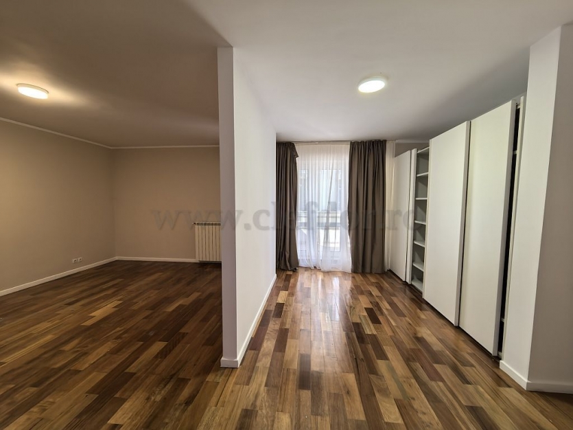 Vila  în zona Iancu Nicolae - Jolie Ville - Cambridge School Vila  în zona Iancu Nicolae - Jolie Ville - Cambridge School