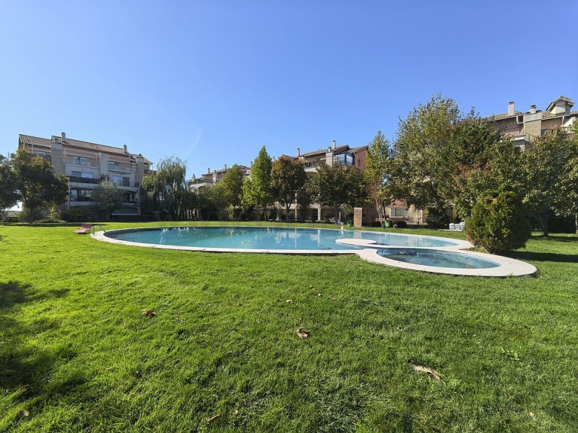 IBIZA SOL- Apartament cu 3 camere si gradina IBIZA SOL- Apartament cu 3 camere si gradina