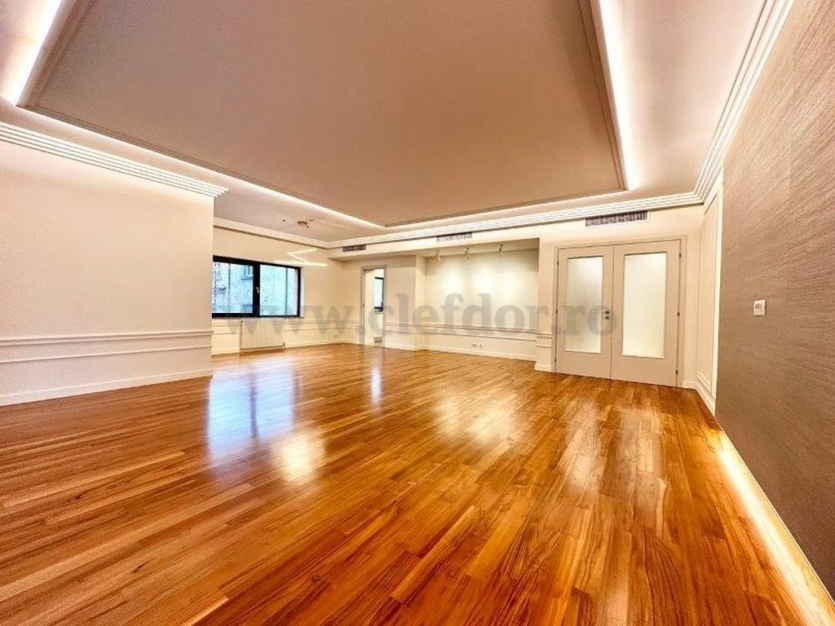 Dorobanti - Washington Residence apartament cu 4camere de închiriat renovat 2025 Dorobanti - Washington Residence apartament cu 4camere de închiriat renovat 2025