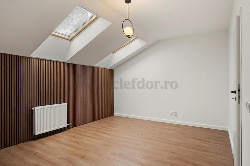 Villa for sale in OMV Pipera area Vilă de vanzare în zona OMV Pipera