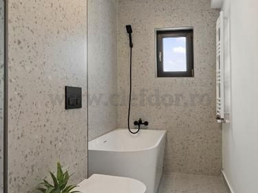 Villa for sale in OMV Pipera area Vilă de vanzare în zona OMV Pipera