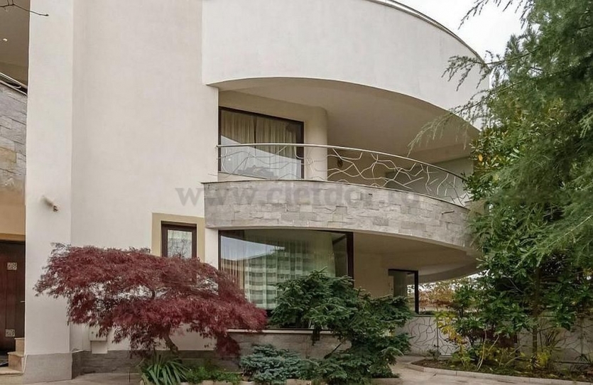 Vilă în zona Iancu Nicolae - British School Vilă în zona Iancu Nicolae - British School