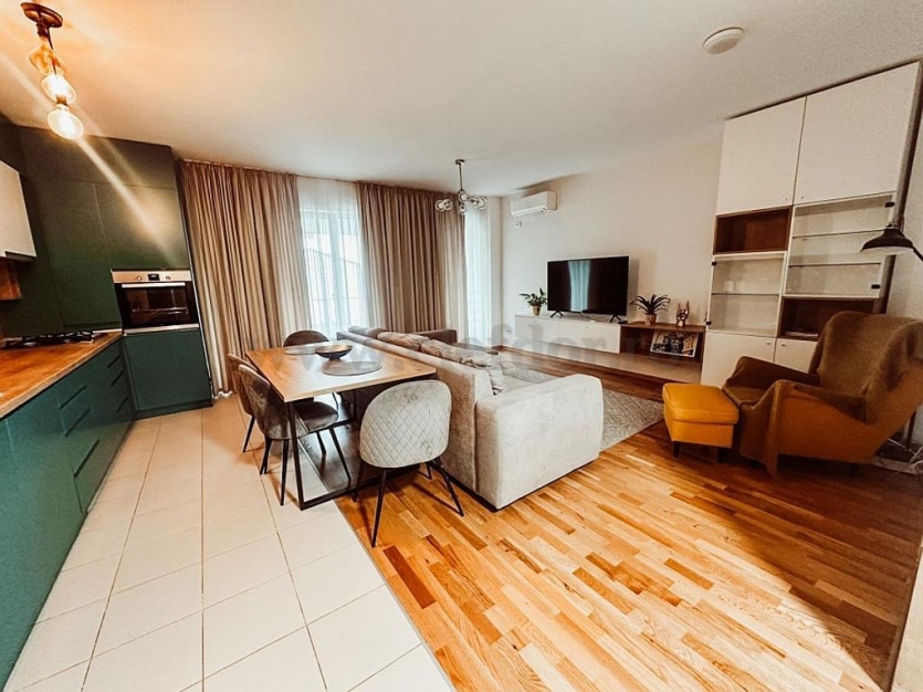 Apartament cu 2 camere in zona Pipera Apartament cu 2 camere in zona Pipera