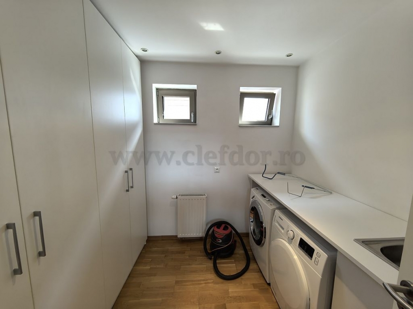 Modern Villa in Baneasa Area near the Lake Vila Moderna in zona Baneasa
