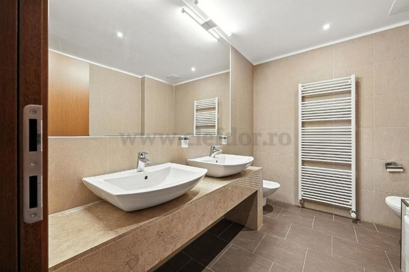 2 Bedrooms Apartment near U.S. Embassy for Rent Apartament cu 3 camere de închiriat în zona Ambasadei Americii