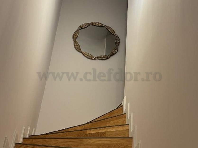 Vila in apropiere de Scoala Americana Vila in apropiere de Scoala Americana