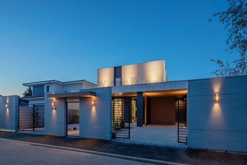 VILA cu PISCINA!! in apropiere de  Iancu Nicolae VILA cu PISCINA!! in apropiere de  Iancu Nicolae