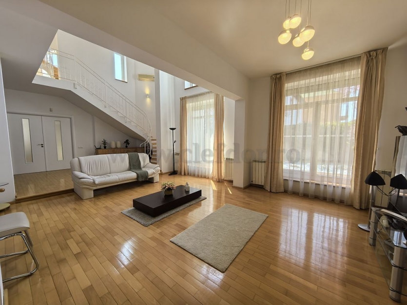 Individual Villa for rent near British School Vilă INDIVIDUALA în apropiere de British School