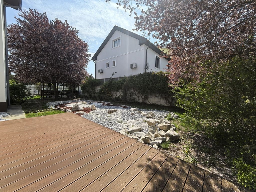 Individual Villa for rent near British School Vilă INDIVIDUALA în apropiere de British School