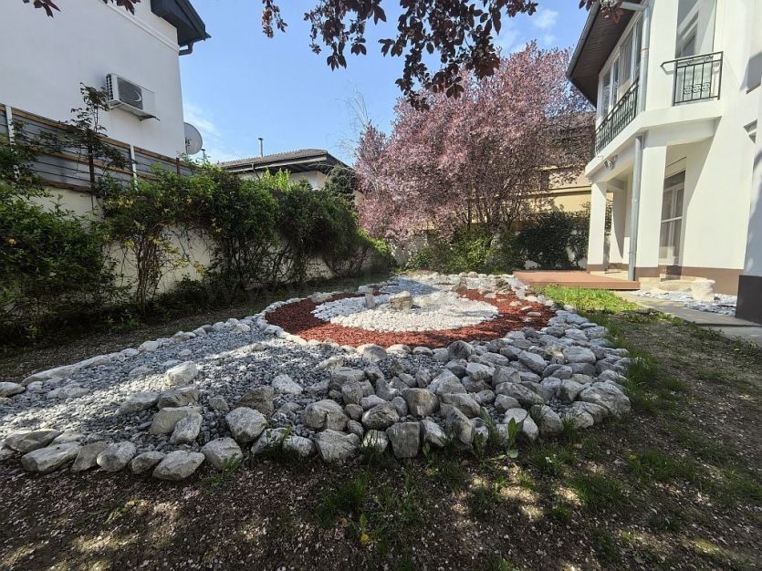 Individual Villa for rent near British School Vilă INDIVIDUALA în apropiere de British School