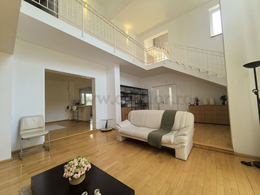 Individual Villa for rent near British School Vilă INDIVIDUALA în apropiere de British School