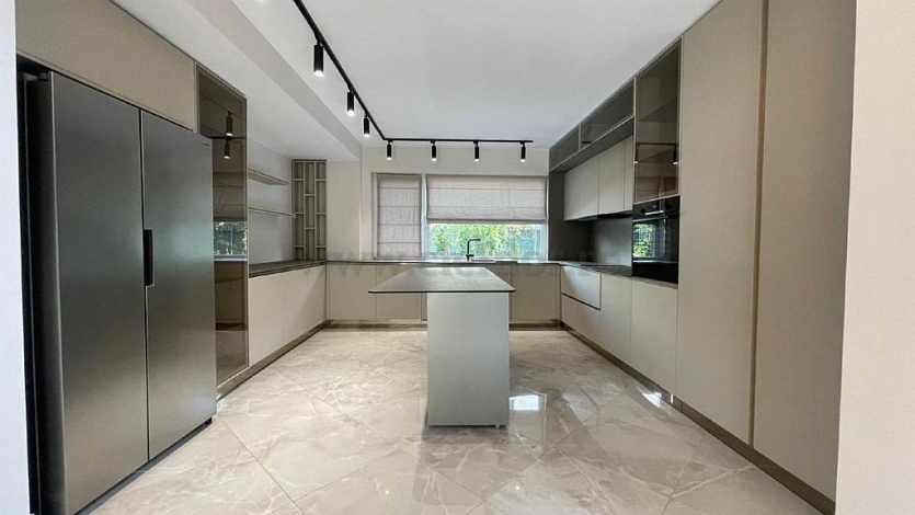 IANCU NICOLAE-Vila de Lux cu Piscina in apropiere de British School IANCU NICOLAE-Vila de Lux cu Piscina in apropiere de British School