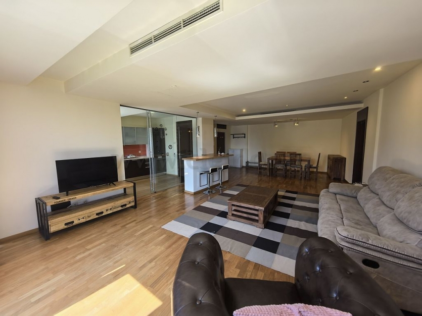 Apartament cu acces la piscina- Zona Iancu Nicolae Apartament cu acces la piscina- Zona Iancu Nicolae