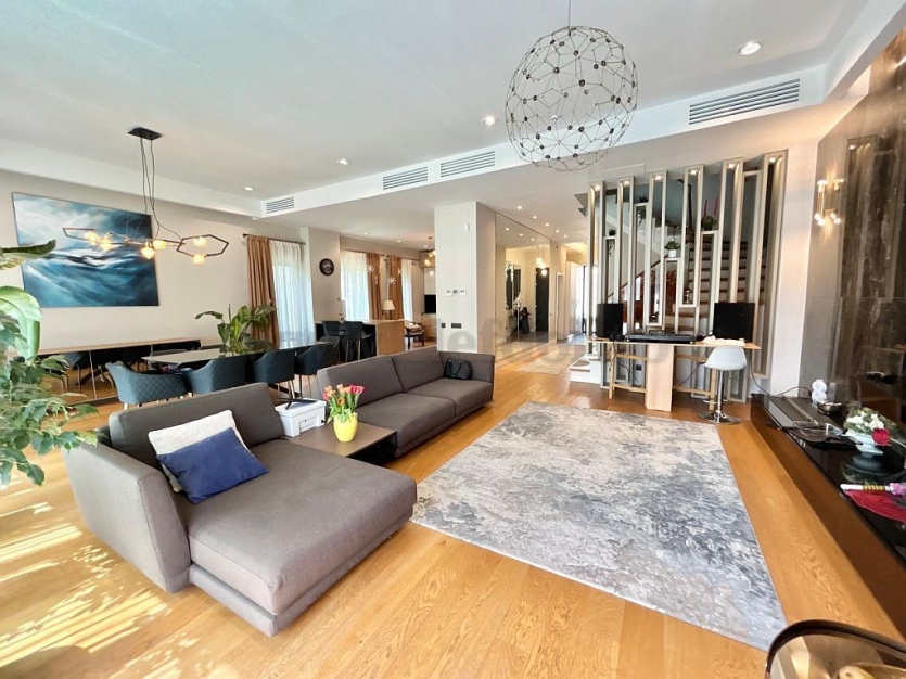 Baneasa Residential Park- Luxury Villa near British School for Sale Baneasa Residential Park- Vila în apropiere de British School