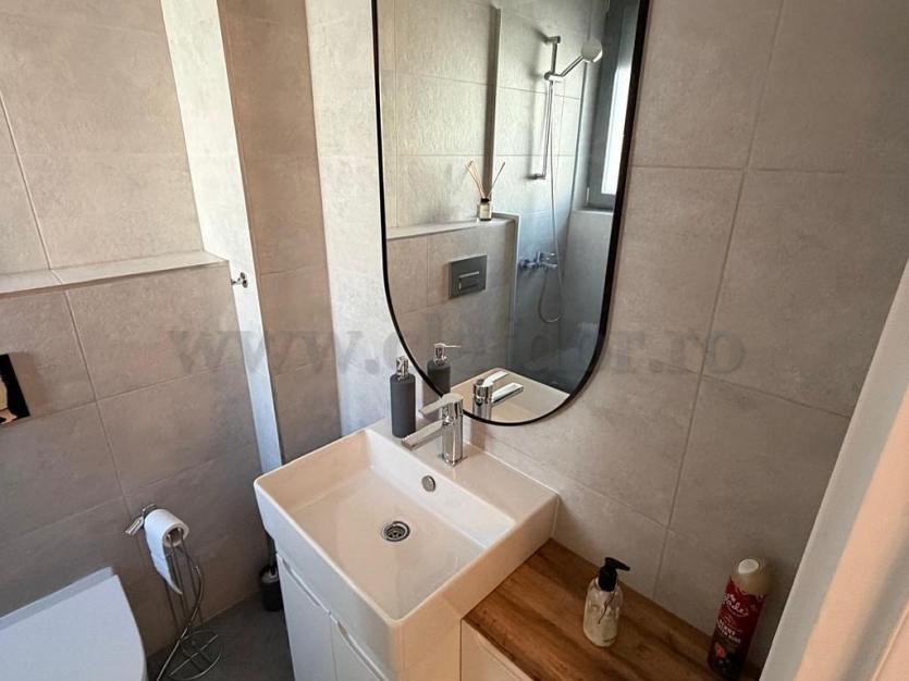 Villa with pool access near the American School Vila cu acces la piscina in apropiere de Scoala Americana