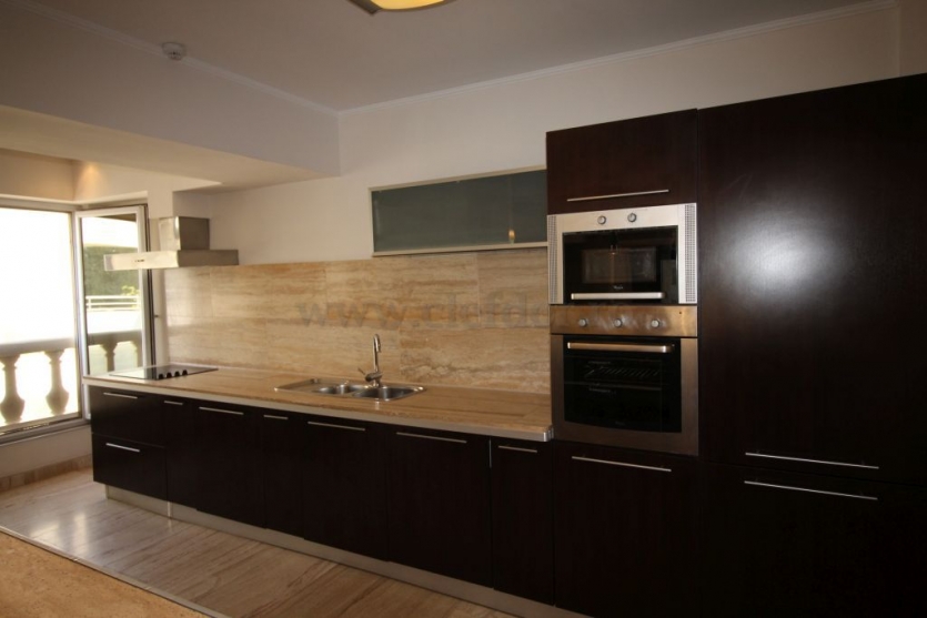 Apartament cu 4 camere de închiriat în zona Soseaua Nordului Apartament cu 4 camere de închiriat în zona Soseaua Nordului