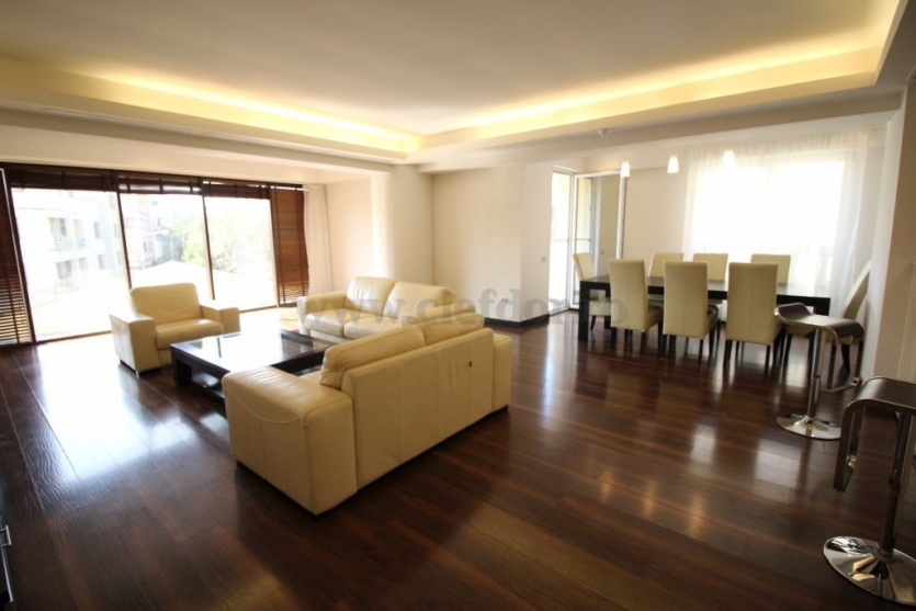 Apartament cu 4 camere de închiriat în zona Soseaua Nordului Apartament cu 4 camere de închiriat în zona Soseaua Nordului