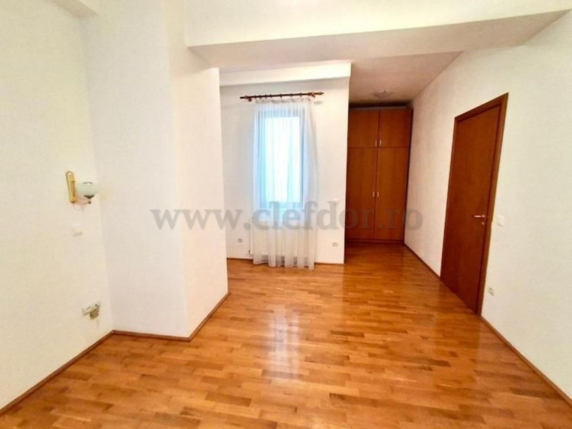 5 room Apartment for rent, Kiseleff area Apartament cu 5 camere de închiriat în zona Kiseleff