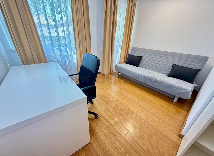 4 room Apartment for rent, Pipera area Apartament cu 4 camere de închiriat în zona Pipera