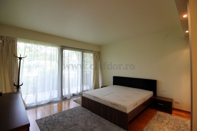 3 room Apartment for rent, Primaverii area Apartament cu 3 camere de închiriat în zona Primaverii