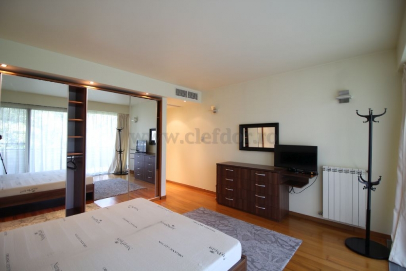 3 room Apartment for rent, Primaverii area Apartament cu 3 camere de închiriat în zona Primaverii