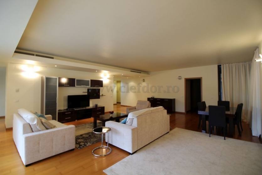 3 room Apartment for rent, Primaverii area Apartament cu 3 camere de închiriat în zona Primaverii